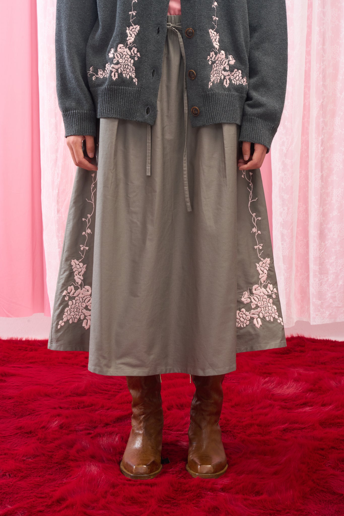 GrapeVine Embroidered Skirt